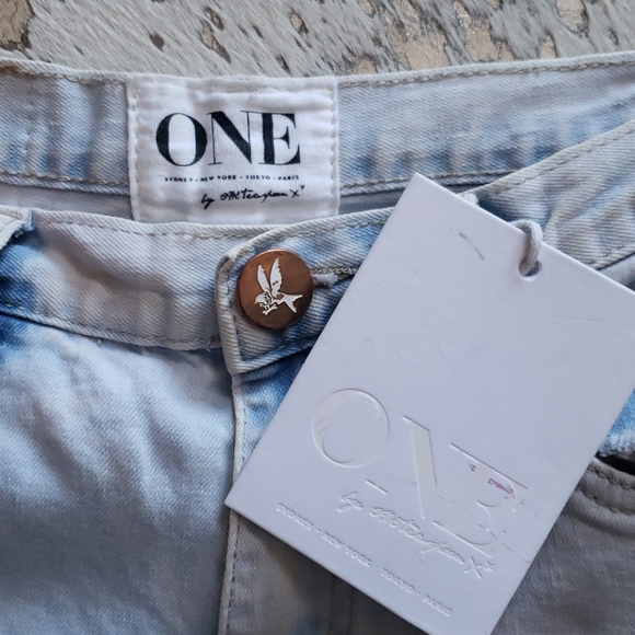 One Teaspoon Runaways Lover Washed Jeans NWT Sz24 - Picture 5 of 10